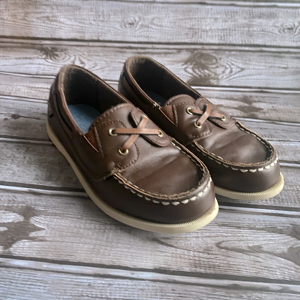 Carter’s boy’s brown loafer shoes
